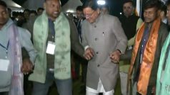 Uttarakhand CM धामी ने श्रमिकों के परिवार के सदस्यों के साथ किया डांस, VIDEO