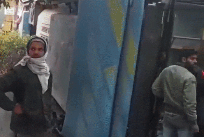 DTC Electric Bus Overturns In Delhi, 3 Injured | Video