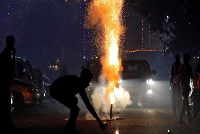 Bombay HC Reduces Time For Bursting Firecrackers On Diwali, Allows It From 8 PM To 10 PM