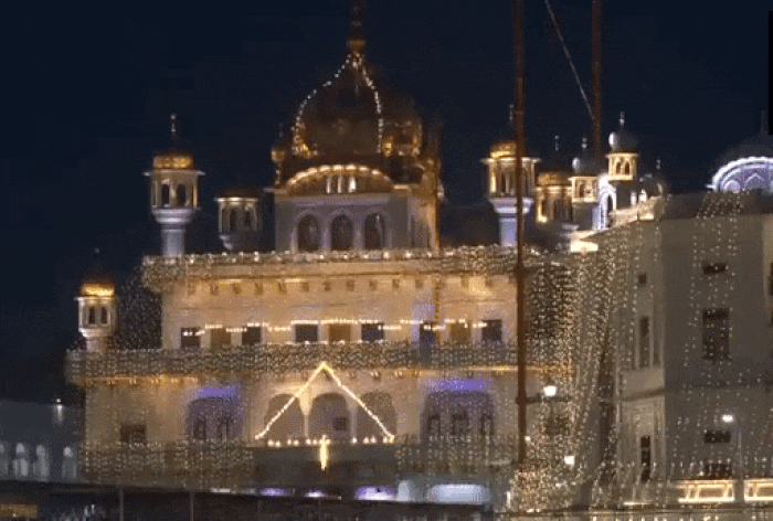 Guru Nanak Jayanti 2023: Watch Golden Temple Illuminated On The Eve Of Gurpurab