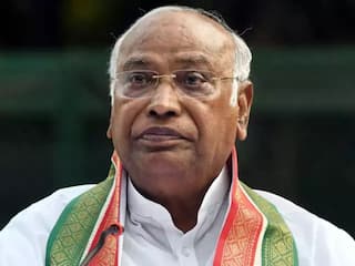Rajasthan Elections: कांग्रेस का घोषणापत्र जारी, किसानों, महिलाओं और युवाओं से किए खास वादे
