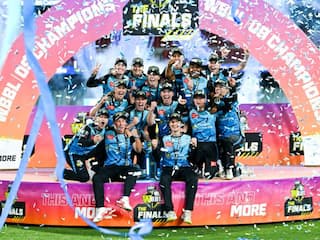 WBBL 2023: एडिलेड स्ट्राइकर्स ने लगातार दूसरी बार जीता खिताब, रोमांचक फाइनल में ब्रिस्बेन हीट को 3 रन से हराया