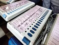 Chhattisgarh Chunav Results LIVE: छत्तीसगढ़ विधानसभा में मतगणना के लिए तैयारियां शुरू, 3 दिसंबर को पता चलेगा किसकी बनेगी सरकार