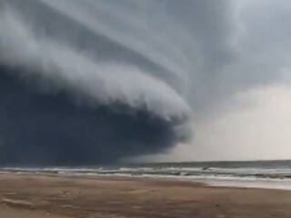 Cyclone Michaung: Chennai Airport OPENS For Flight Operations, These Trains Cancelled;  Check  Details
