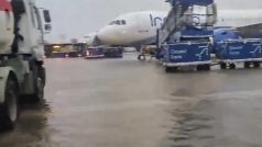 Cyclone Michaung Updates: चेन्नई एयरपोर्ट पानी पानी, 70 उड़ानें रद्द, कई ट्रेने कैंसिल, स्कूल बंद
