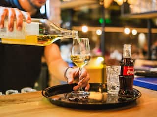 Gujarat Govt Issues Guidelines For Hotels, Clubs, Restaurants For Liquor Law Exemption Rules In GIFT City