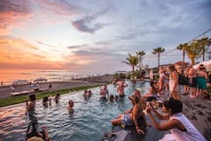 Top 5 Beach Destination to Party Into New Year 2024