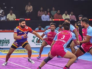 Pro Kabaddi League: अर्जुन और डिफेंस ने दिखाया दम, डिफेंडिंग चैंपियन जयपुर पिंक पैंथर्स ने यूपी योद्धाज को दी शिकस्त