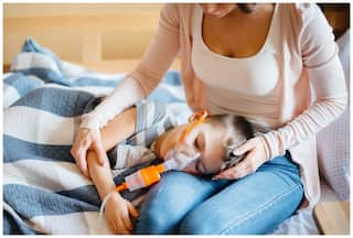 चीन के बाद 'अमेरिका' पहुंची रहस्यमयी बीमारी, जानें क्या है व्हाइट लंग सिंड्रोम और इसके लक्षण