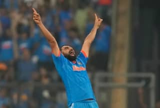 'Truly Well-Deserved': Irfan Congratulates Shami on Receiving Arjuna Award