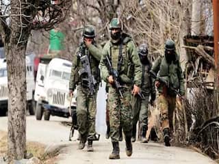 Two Security Personnel Killed in Encounter with Naxalites in Jharkhand's Chatra