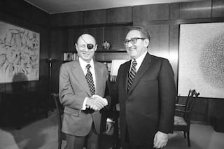 With 'Shuttle Diplomacy,' Step By Step, Kissinger Chased The Possible In The Mideast