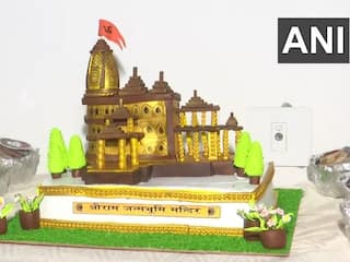 पश्चिम बंगाल के बेकर ने Ram Mandir की तर्ज पर बनाया अनोखा केक | देखें VIDEO