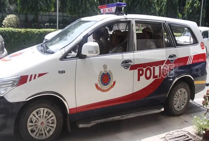 West Delhi SHOCKER! Two Men Forcefully Enter Woman's House, Open Fire At Her For Demanding Money Back