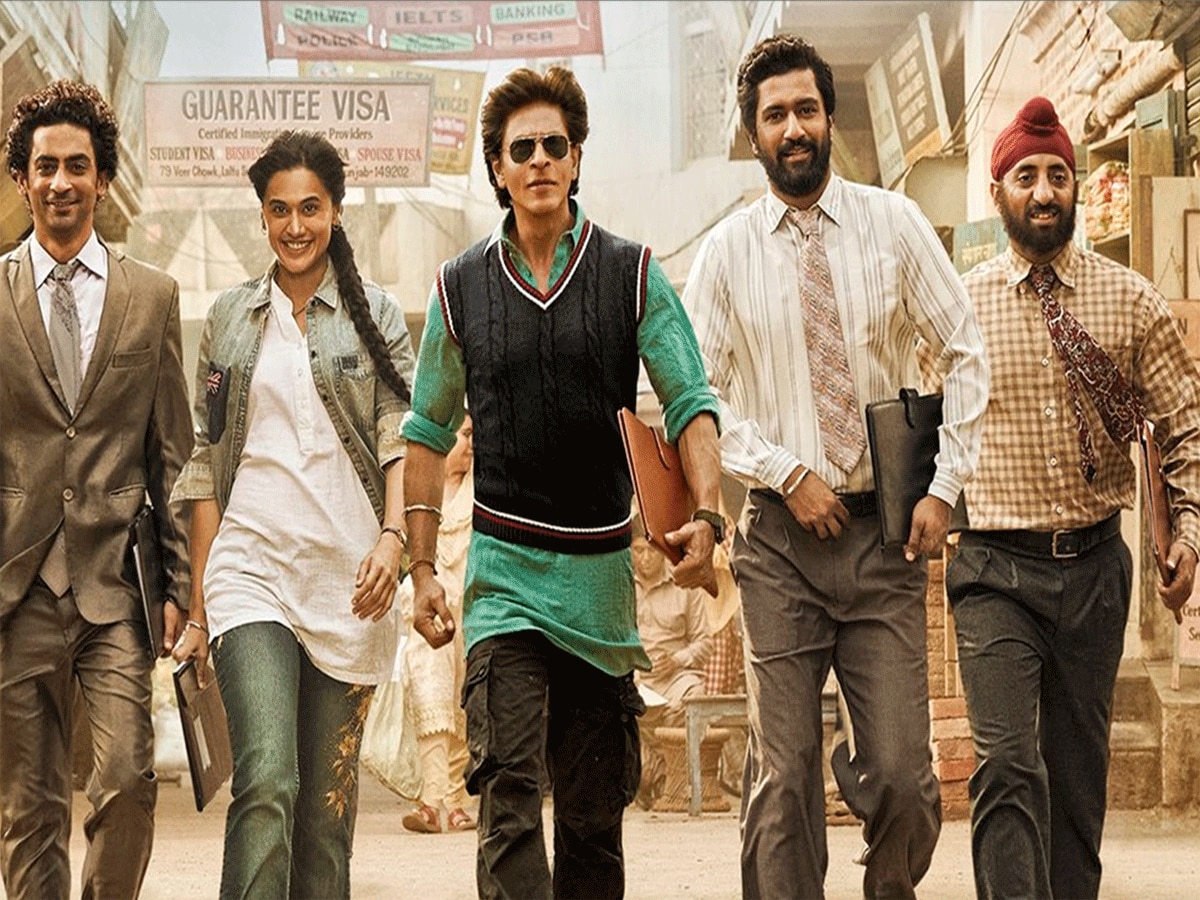 शाहरुख खान की 'Dunki' की रिलीज़ पर थियेटर में नाचे फैंस, बोले- जबरदस्त. जबरदस्त. जबरदस्त...