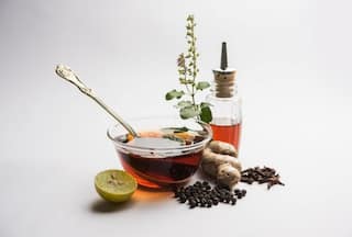 Flu Treatment: 5 Ayurvedic Kadhas to Get Instant Relief From Seasonal Cough and Cold