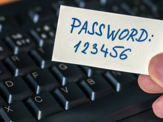 Tech Tips: गलती से भी ना रखें ये 25 पासवर्ड, Online Scam के हो सकते हैं शिकार