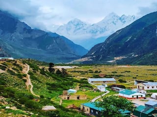 Uttarakhand Tourism: बेहद सुंदर है उत्तराखंड का पिथौरागढ़, यहां घूमिए ये जगहें