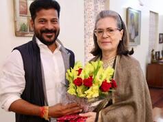 तेलंगाना के मनोनीत सीएम रेवंत रेड्डी ने की सोनिया, राहुल और प्रियंका गांधी से मुलाकात 