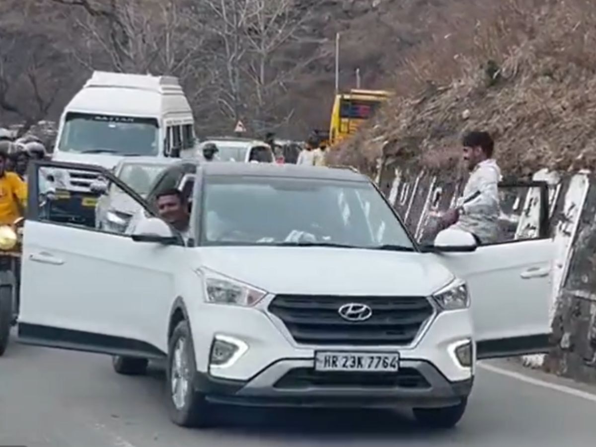 Viral Video: हरियाणा नंबर की कार से मनाली-अटल टनल रोड पर हुड़दंग, दरवाजे खोलकर कार चलाई- लोगों का फूटा गुस्सा