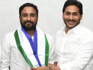 अंबाती रायुडू ने जगन मोहन रेड्डी की पार्टी छोड़ी, बोले- अभी नहीं चाहता सियासत