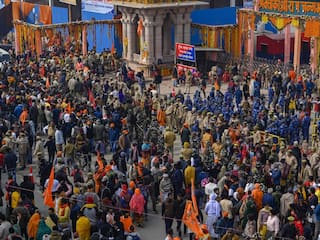 Ram Mandir के उद्घाटन के साथ ही अयोध्या में बना रिकॉर्ड, पहले दिन ही इतने लाख लोगों ने किये रामलला के दर्शन | VIDEO