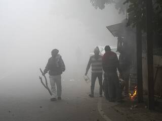 भीषण ठंड और घने कोहरे की चपेट में दिल्ली-NCR, पंजाब-हरियाणा में शीतलहर का रेड अलर्ट; IMD की तरफ से आया यह बड़ा अपडेट