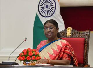 गणतंत्र दिवस की पूर्व संध्या पर राष्ट्रपति मुर्मू ने वीरता पुरस्कारों का किया ऐलान, यहां देखें LIST