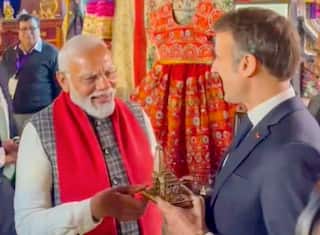 PM मोदी ने फ्रांस के राष्ट्रपति को गिफ्ट किया राम मंदिर का मॉडल, मैक्रों ने दिया ऐसा रिएक्शन