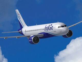 इंडिगो की फ्लाइट में ओवरबुकिंग! यात्री को खड़ा देख एयरपोर्ट पर वापस लौटा विमान