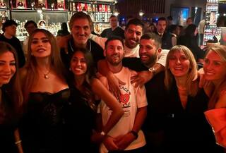 Sofia Vergara, Lionel Messi Dine With Friends At Miami Steak House