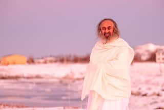 Gurudev Sri Sri Ravi Shankar And His Pivotal Role in Resolving The Ram Temple Conflict