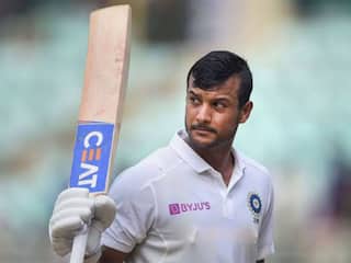 मयंक अग्रवाल को ICU में कराया गया भर्ती, सूरत जाते समय फ्लाइट में बिगड़ी तबीयत