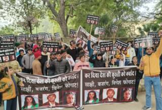 Young Wrestlers Stage Protest At Jantar Mantar; Demand 'Action' Against Bajrang, Sakshi, Vinesh | WATCH VIDEO