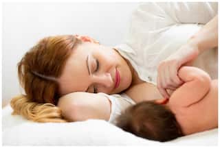 नवजात को ठंड से बचाता है मां का दूध, मिलते हैं ये 5 गजब के फायदे