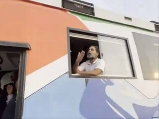 'Sabke Liye Mohabbat Ki Dukaan': Rahul Gandhi 'Greets' Modi Supporters In Assam - Watch Viral Video