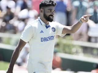 VIDEO: 'घर चलाने के लिए 100-200 रुपये पर काम करता था'; अपने संघर्ष के दिनों को याद कर भावुक हुए मोहम्मद सिराज