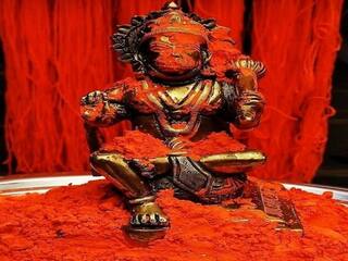 हनुमान जी को क्यों पसंद है सिंदूर? जानिए सिंदूर अर्पित करने का सही तरीका