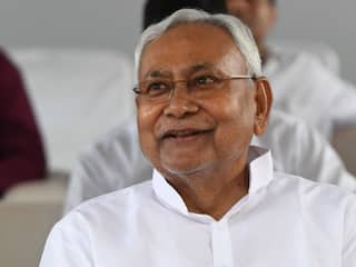 Bihar CM Nitish Kumar Resigns, Gets A Call From PM Modi