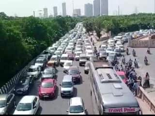 ATTENTION Commuters! Buses NOT Allowed To Ply Between Chilla Border And Greater Noida Expressway During Peak Hours