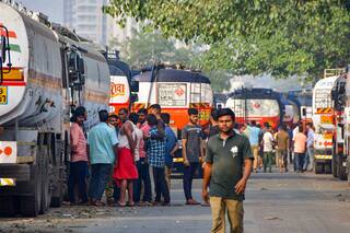 Mumbai Police Urges People Not To Rush To Petrol Pumps As Truck Drivers Protest Against New Law
