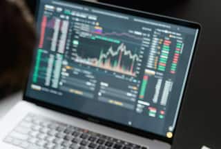 Coal India Share Price Fall:  चेयरमैन की चेतावनी के बाद कोल इंडिया के शेयर लगभग 5% टूटे