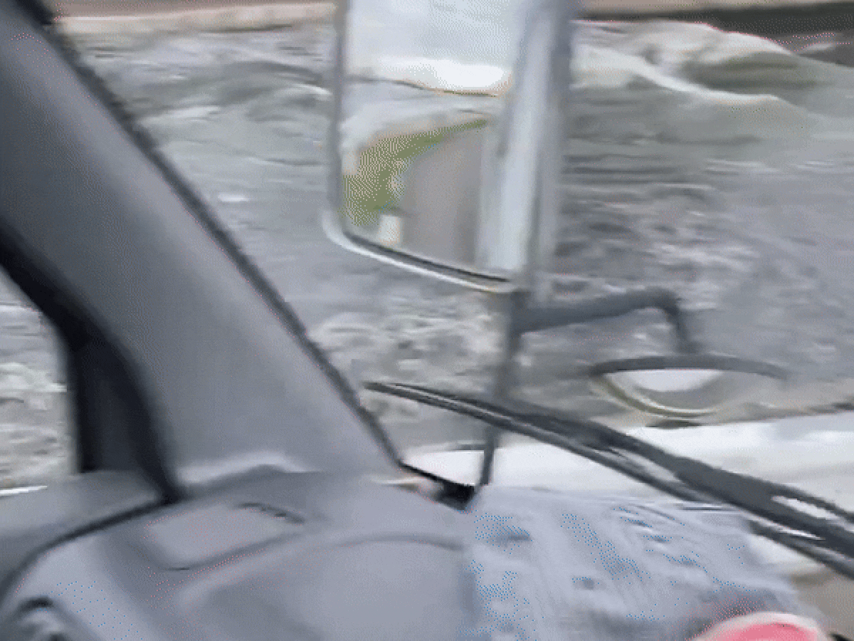 Japan Tsunami Video: नये साल पर भीषण भूकंप के झटके से हिली जापान की धरती, VIDEO देख सिहर जाएंगे आप!