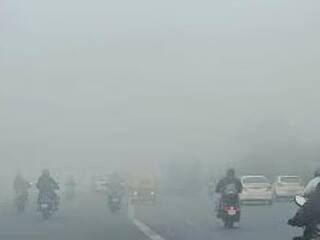 Weather Update: कई राज्यों के लिए भीषण शीत लहर का अलर्ट, कई ट्रेन और फ्लाइट्स लेट- जानें IMD का लेटेस्ट अपडेट