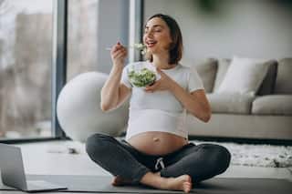 Pregnancy Care: Don't Overlook These 2 Vitamins For Optimal Baby Growth