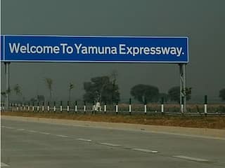 Two Buses Collide On Yamuna Expressway In Mathura, At Least 40 People Injured