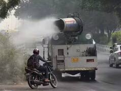 Delhi Air Pollution: राजधानी दिल्ली में सांसो पर संकट की स्थिति बरकरार, आज भी AQI पहुंचा 350 के पार