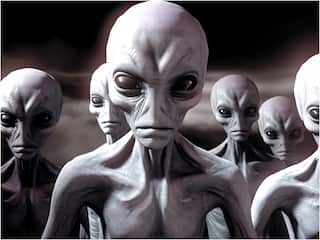 Aliens May Be Watching Us But There's A Delay Of 3,000 Years