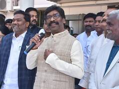 Land Scam Case: सीएम सोरेन से ED ने 8 घंटे की पूछताछ, आवास से बाहर निकलकर बोले- हम किसी से डरने वाले नहीं...