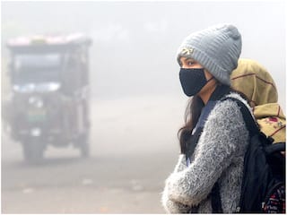 Delhi Weather Update: Dense Fog Lowers Visibility, Will it Rain In City | Check Full Forecast Here